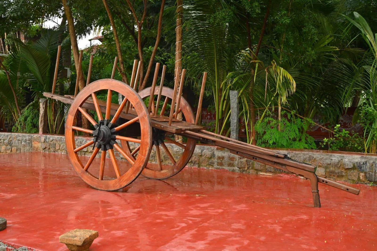 Pathayam Inn Tiruvannámalaj Kültér fotó