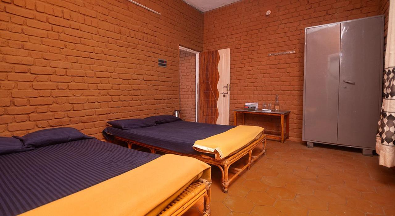 Pathayam Inn Tiruvannámalaj Kültér fotó