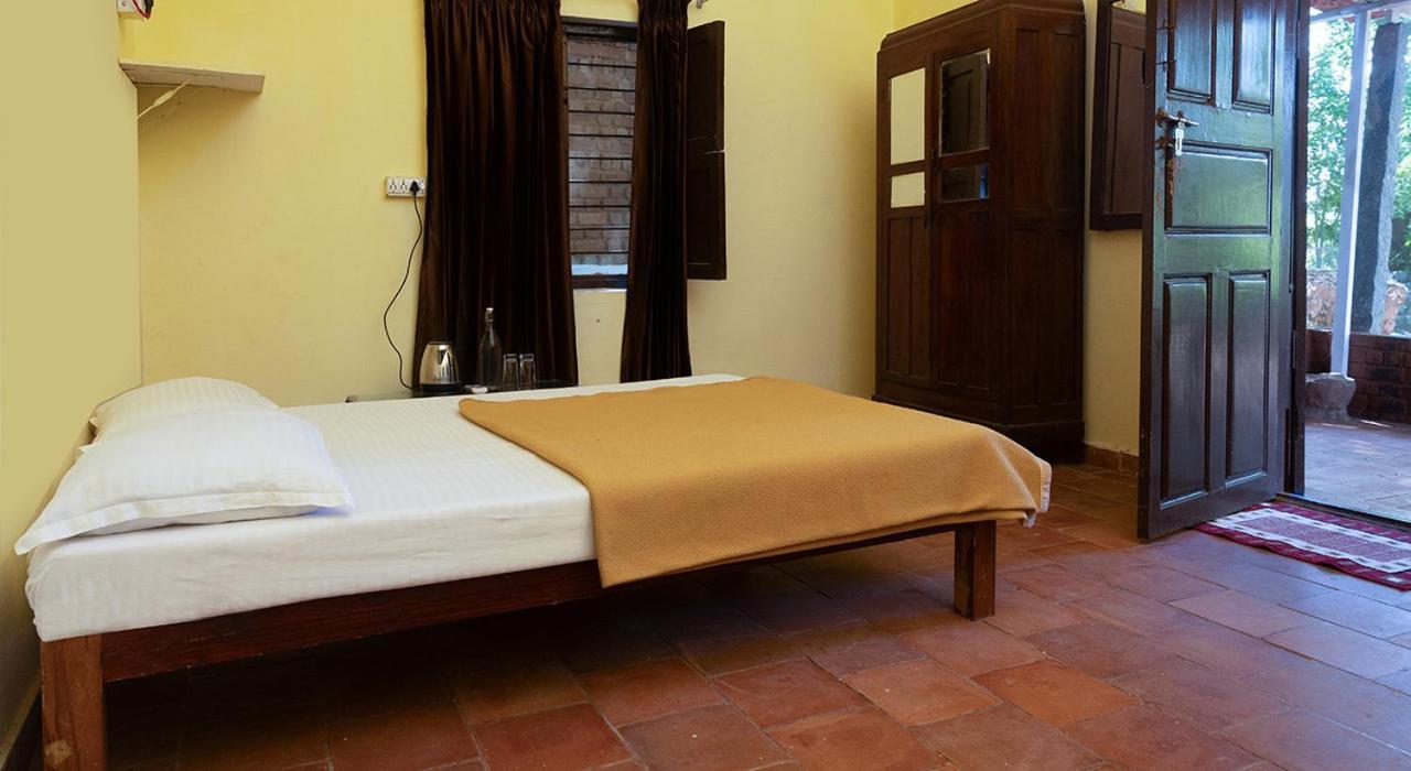 Pathayam Inn Tiruvannámalaj Kültér fotó