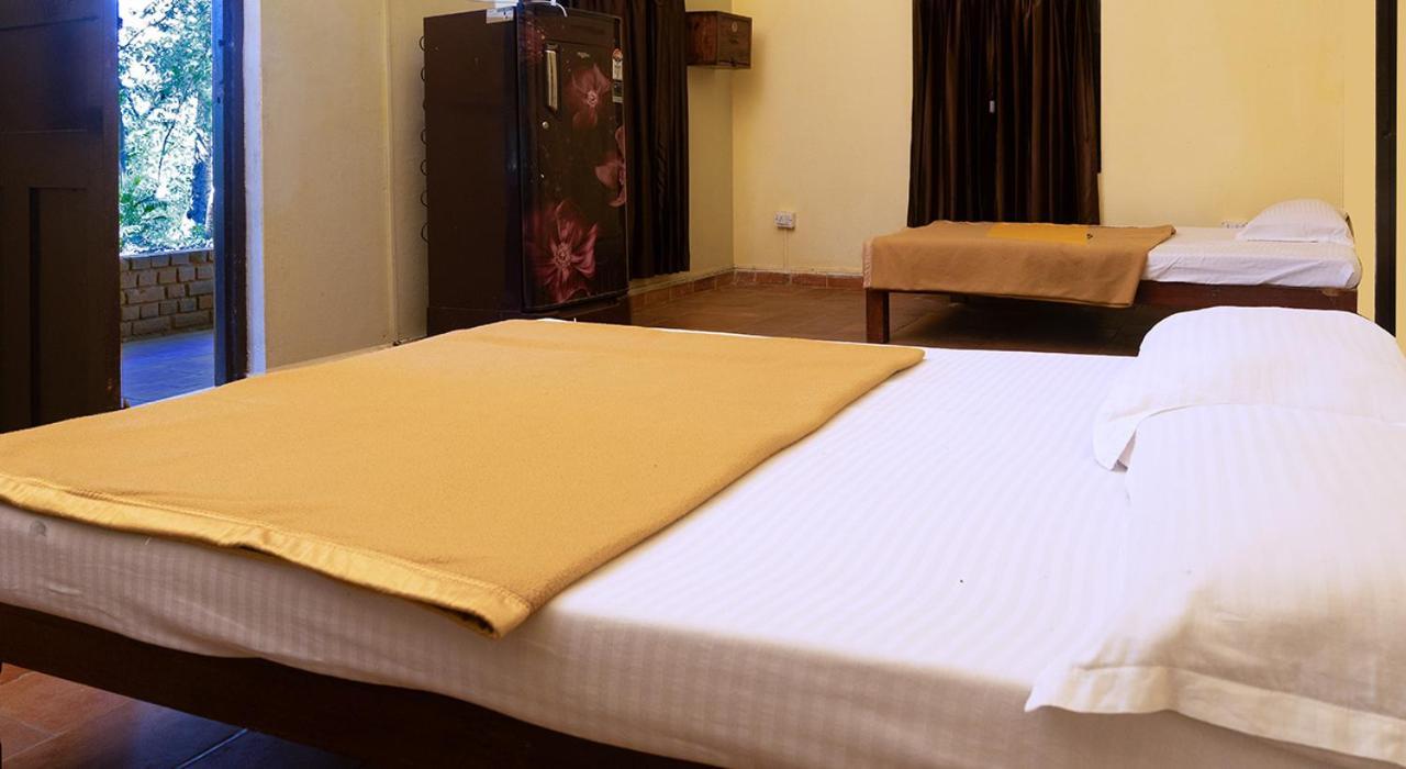 Pathayam Inn Tiruvannámalaj Kültér fotó